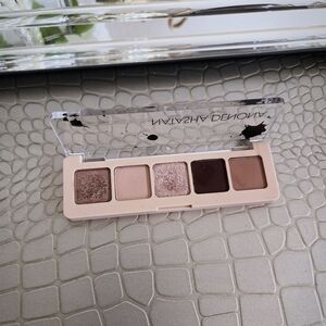 Natasha Danona My Mini Dream Palette & Pinija #85P Single PearlyEyeshadow Bundle